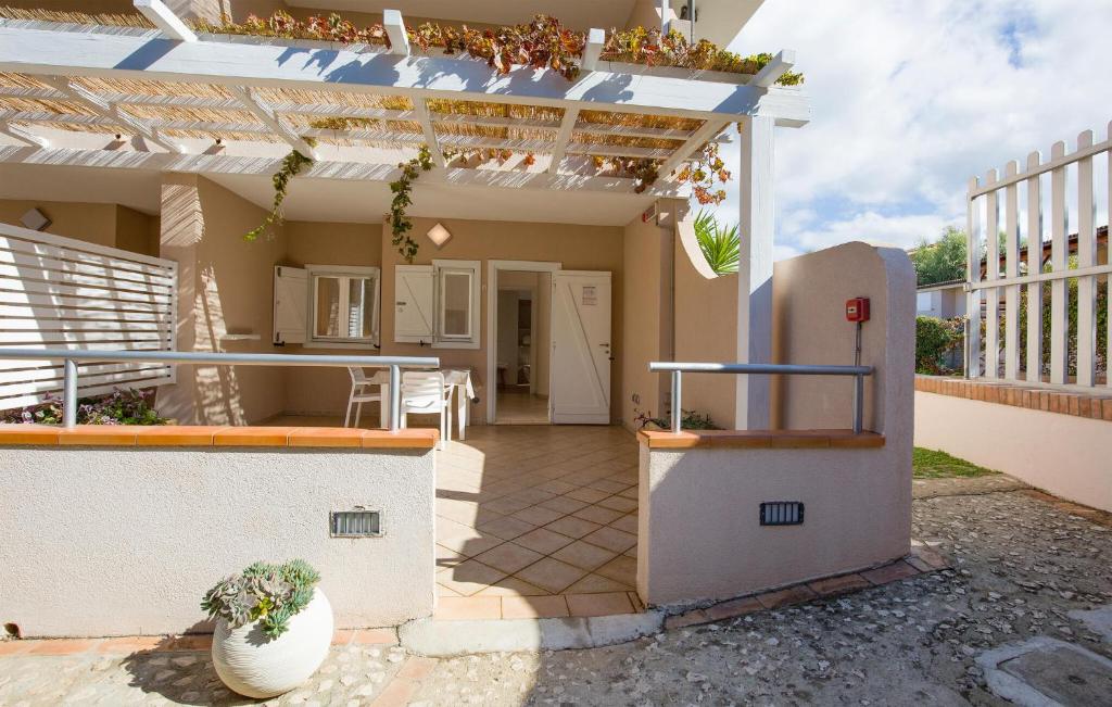Balkon lub taras w obiekcie Pet Friendly Apartment In Ricadi