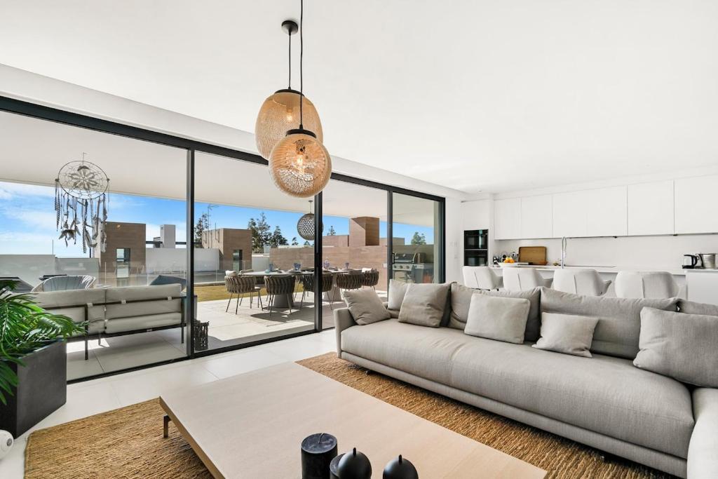 Apartamento de Lujo con Vista al Mar