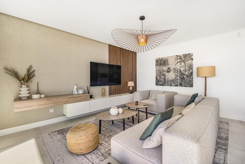 Ocean View Heights Miami Luxury Apartments For Rent - Grand Ocean View Luxury Penthouse Apartment To Rent