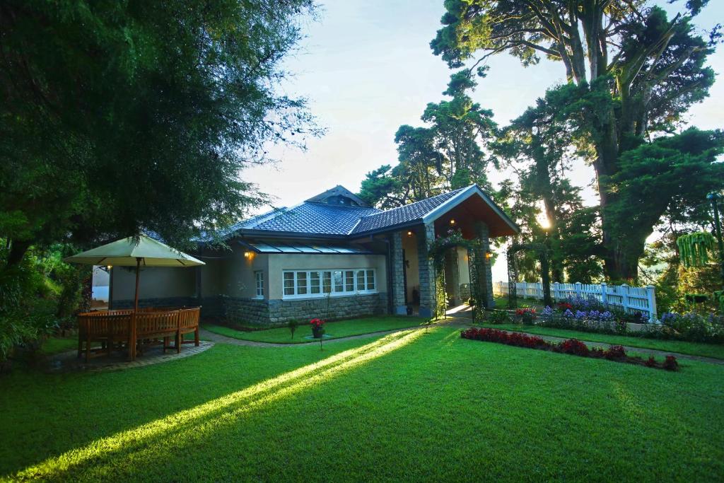 ذا فيرس في نوارا إليا: منزل مع ساحة مع حديقة خضراء