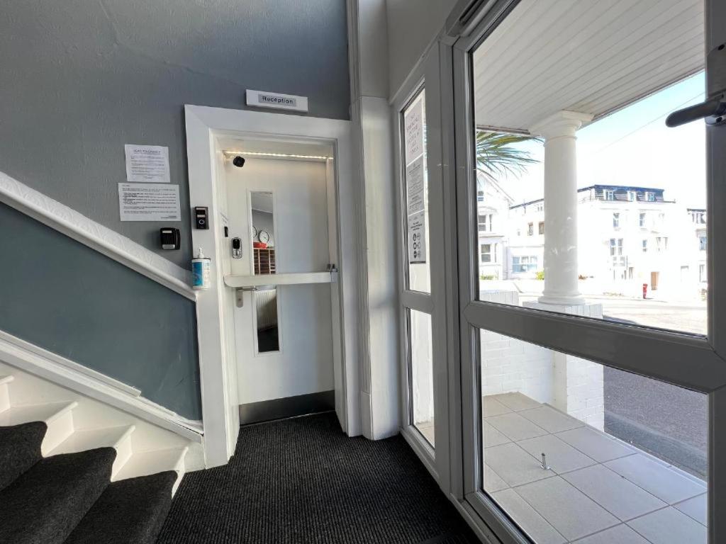 Crystal Beach Hotel - Resim 8