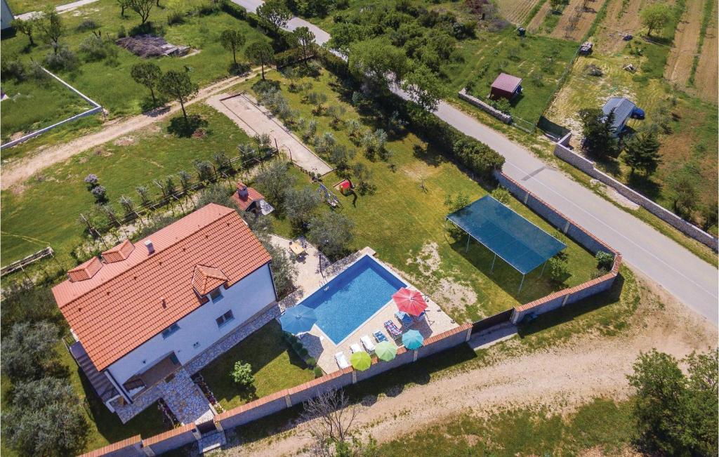 Bazén v ubytovaní Activity Holiday Home In Kakma alebo v jeho blízkosti