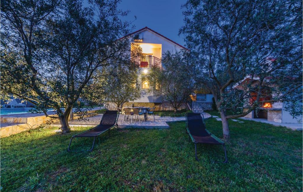 Vonkajšia záhrada v ubytovaní Activity Holiday Home In Kakma