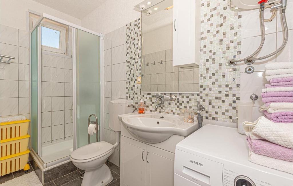 Fotografia z galérie ubytovania 2 Bedroom Cozy Apartment In Rogoznica v Rogoznici