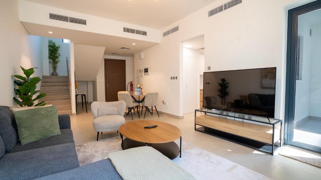 Posezení v ubytování 4br Luxury Villa Yas Island Near F1