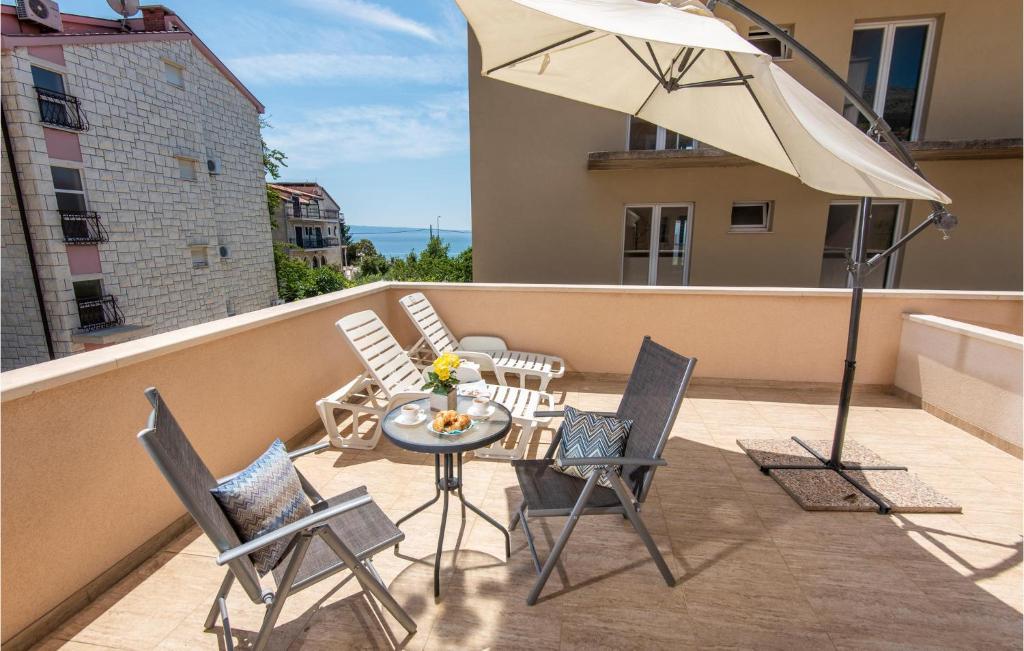 Balkón alebo terasa v ubytovaní 1 Bedroom Nice Apartment In Podstrana