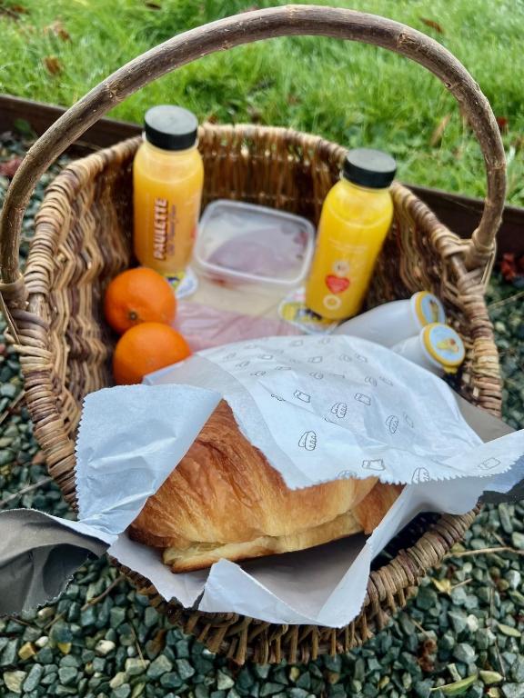 Jídlo v luxury tent nebo okolí