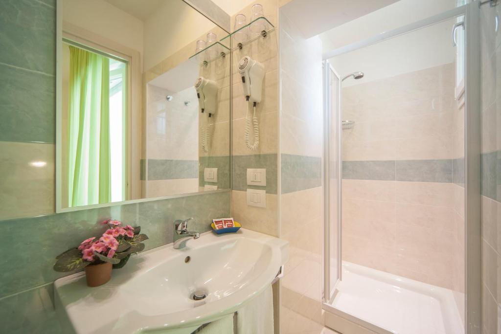 Koupelna v ubytování Hotel Lara