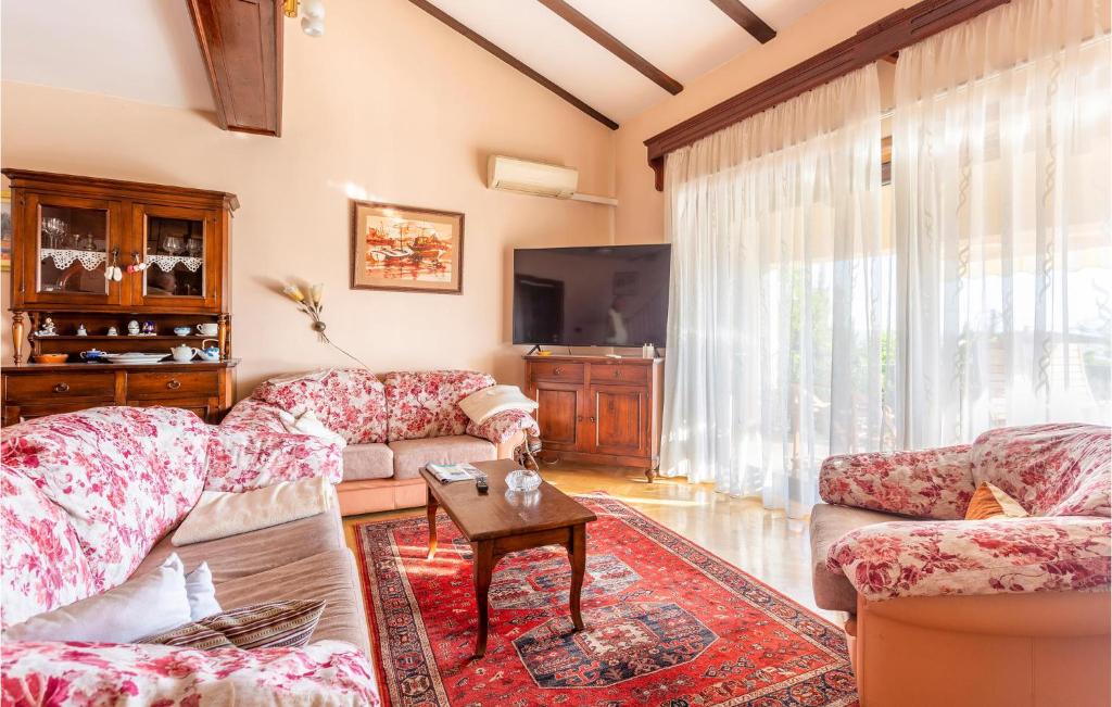 Posedenie v ubytovaní Pet Friendly Home In Jadranovo
