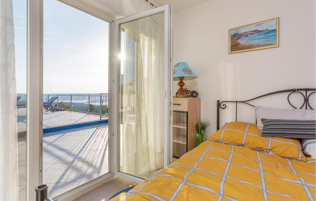 Posteľ alebo postele v izbe v ubytovaní Pet Friendly Home In Jadranovo