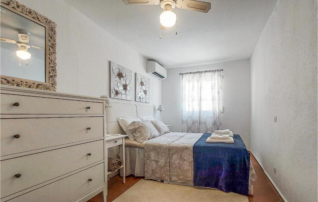 Posteľ alebo postele v izbe v ubytovaní 2 Bedroom Gorgeous Home In Malaga