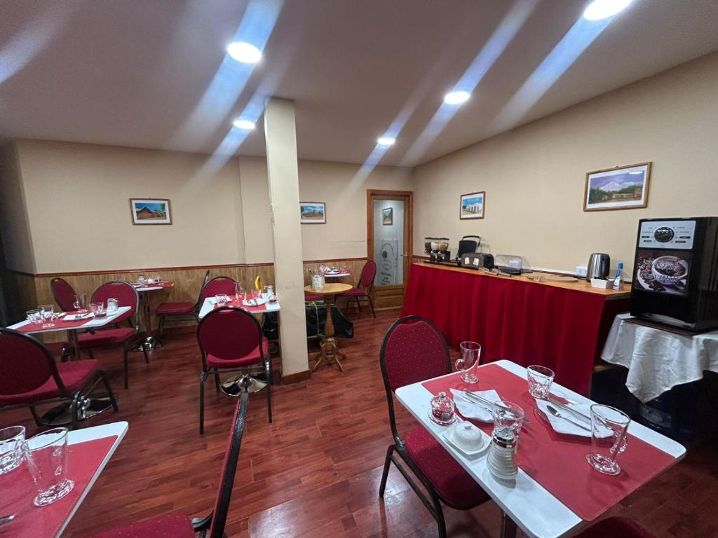 Restaurace v ubytování Hostal Reymar