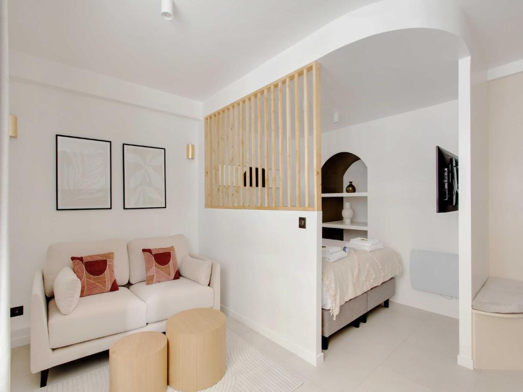 Postel nebo postele na pokoji v ubytování Lovely studio 2P - PASSY - Mobility Lease