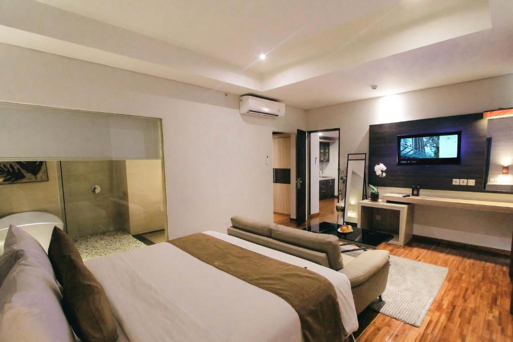 Crystal Lotus Hotel Yogyakarta - 高级套房