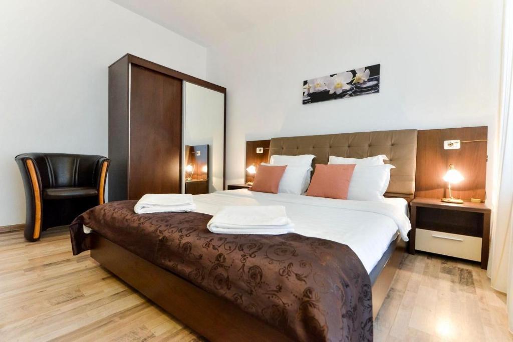 AGO Apartments - Resim 13