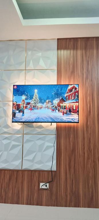 TV a/nebo společenská místnost v ubytování Casa Viana - Modern House with Netflix, FREE Parking