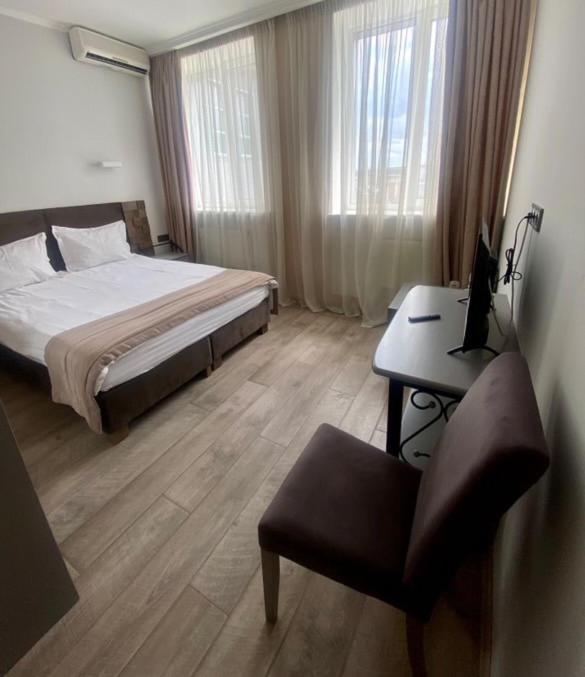 Pallada Hotel - Grande Chambre Double Ou Lits Jumeaux