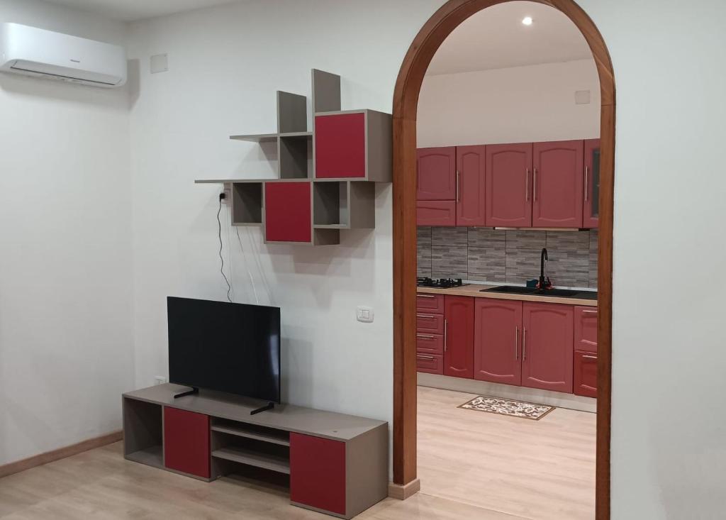 A kitchen or kitchenette at Renovated Loft with Vesuvio view terrace