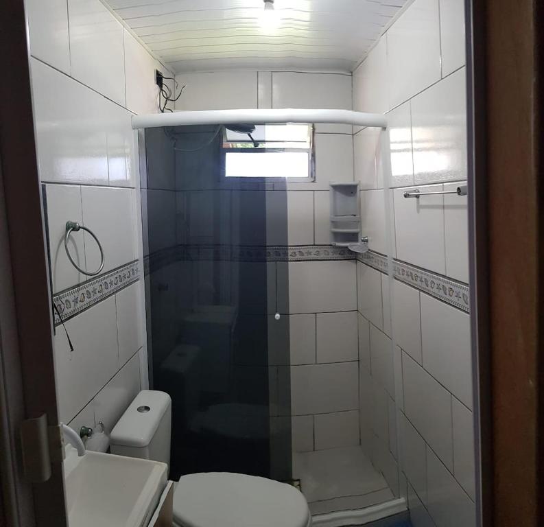 Ένα μπάνιο στο Sobrado Gruta da Ale e do Thiago Ilha do Mel Encantadas