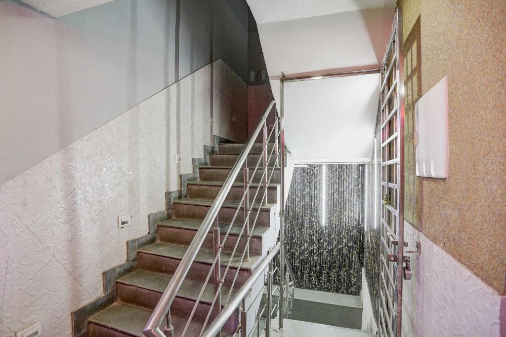 Fotografie z fotogalerie ubytování OYO 81208 HOTEL TERRENE EMPIRe v destinaci Kālkāji Devi