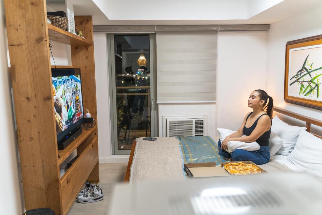 TV a/nebo společenská místnost v ubytování R'Holistay Azure North KING SIZE BED & Wave POOL