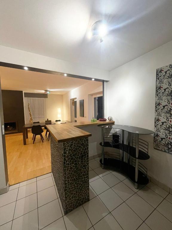 Bale 23 Magnifique Logement 6 Pers Parking Prive – photo 8