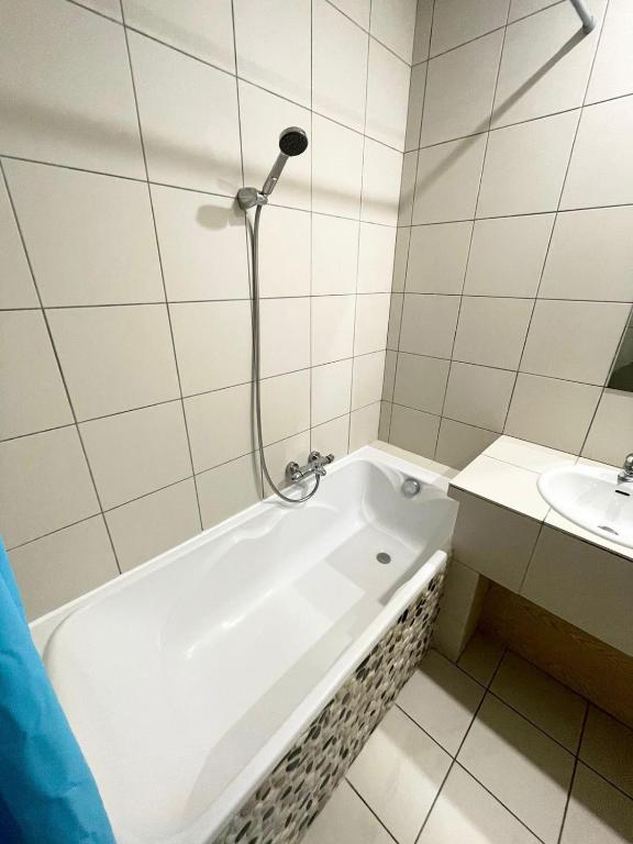 Bale 23 Magnifique Logement 6 Pers Parking Prive – photo 24