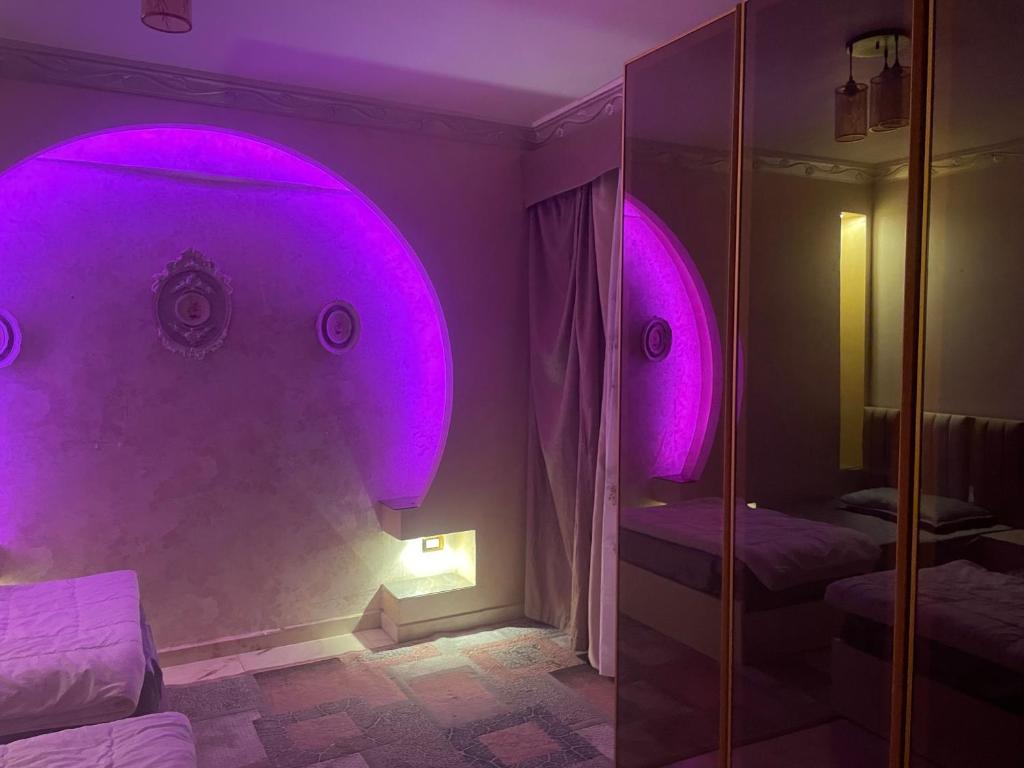 Postel nebo postele na pokoji v ubytování Luxury 3 bedrooms apartment for rent in a sheikh zayed compound
