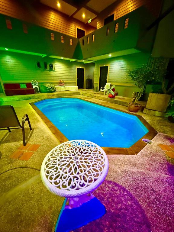 Hill Side Patong Hotel