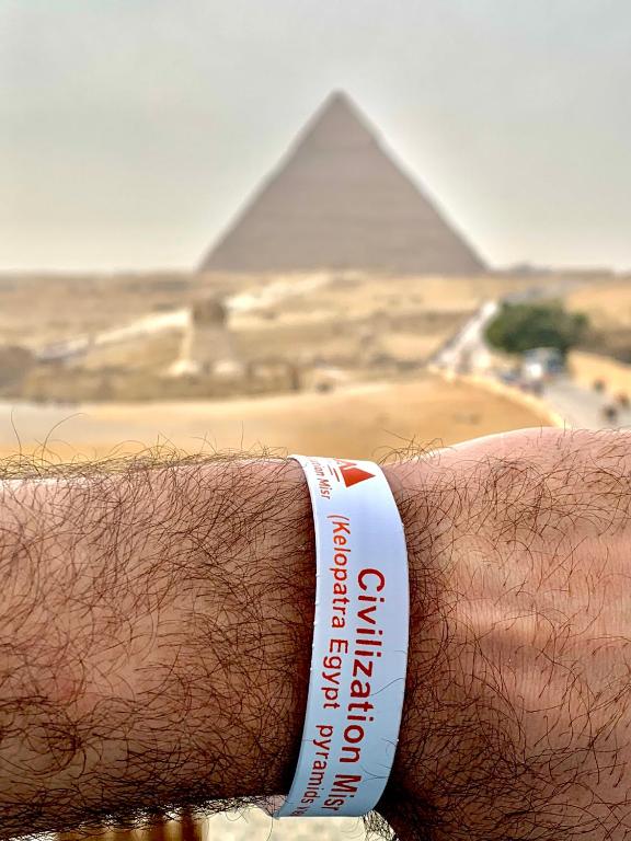 Certifikát, hodnocení, plakát nebo jiný dokument vystavený v ubytování Civilization misr - Egypt pyramids view-Foreiigners only