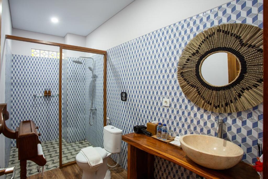 Koupelna v ubytování Graha Shanti Guest House
