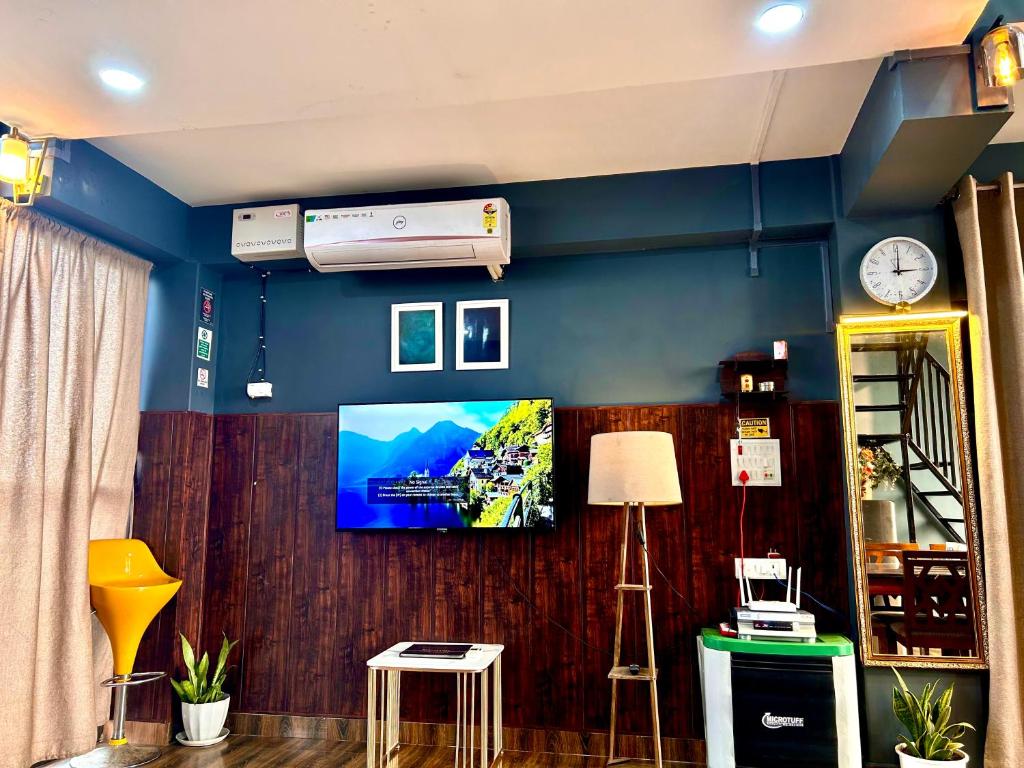 Μια τηλεόραση ή/και κέντρο ψυχαγωγίας στο The Loft House Nagaland
