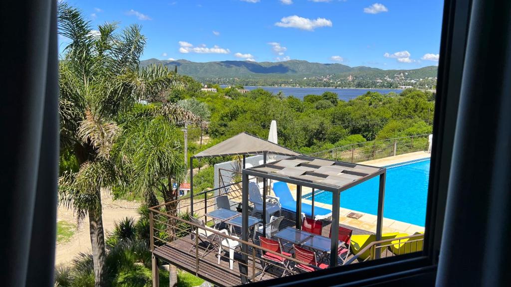 Swimmingpoolen hos eller tæt på Duplex con vista al Lago