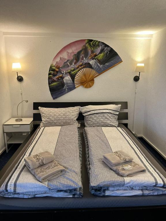 Postel nebo postele na pokoji v ubytování Hotel Bären Amriswil