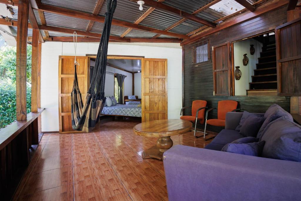 Posezení v ubytování Bungalows Aché Cahuita