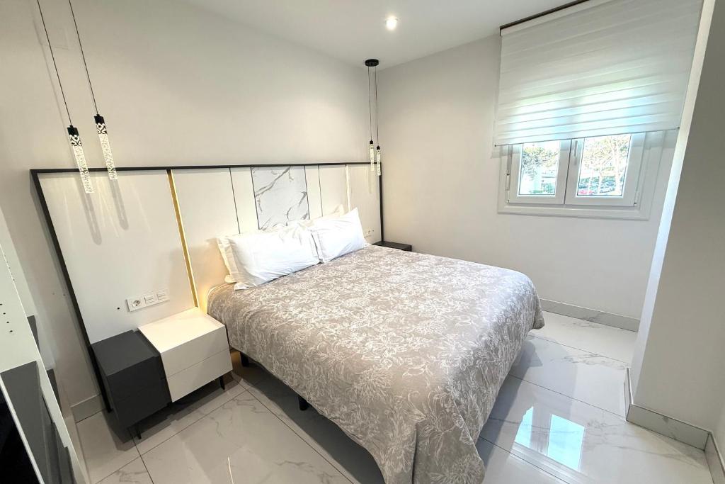 Posteľ alebo postele v izbe v ubytovaní MI CAPRICHO A12 - Luxury Beachfront Apartment- Costa del Sol