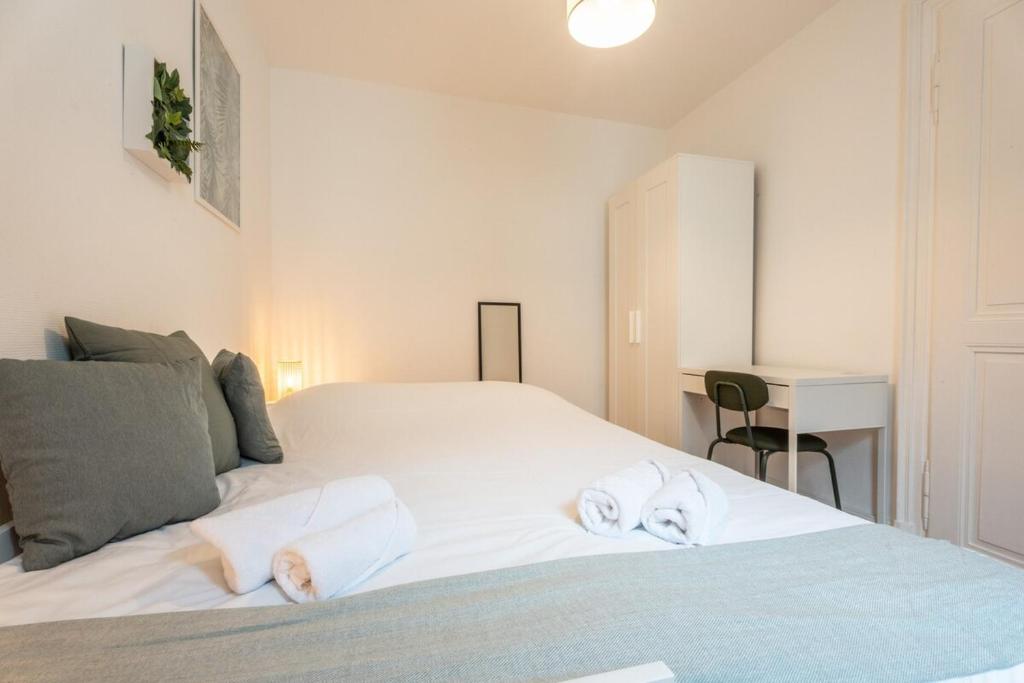Merles 15 1er Etage Centre Mulhouse Stationnement – photo 10