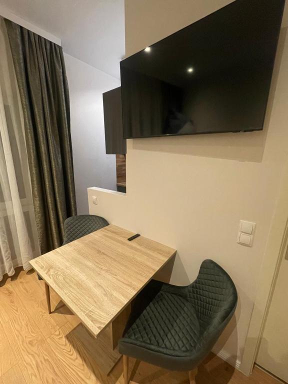 Secret Studio Lux SPECIAL OFFER - Deluxe Studio