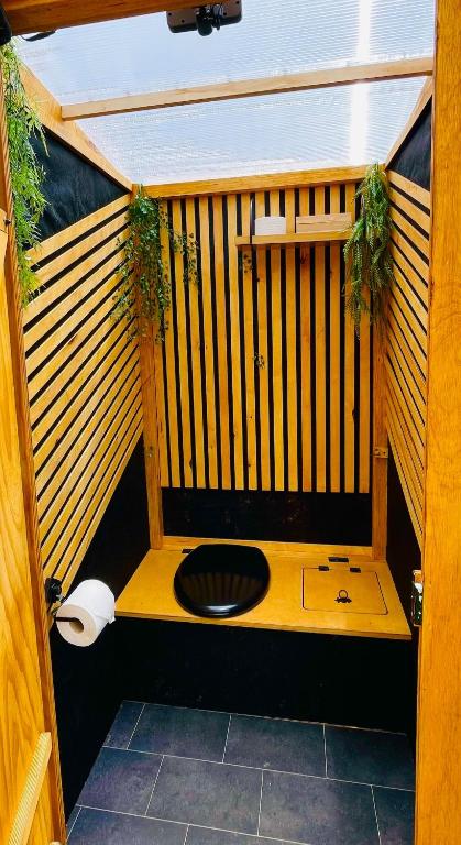 Fotografie z fotogalerie ubytování Glamping Hohe Wand - Zelt mit Sternenfenster und Whirlpool v destinaci Maiersdorf
