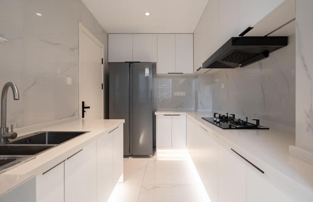 Gallery image of Eastern Hub - Bund Branch 3-Bedroom Near Yuyuan Garden, Nanjing Road with Shanghai Tower Views, Near Subway in Shanghai
