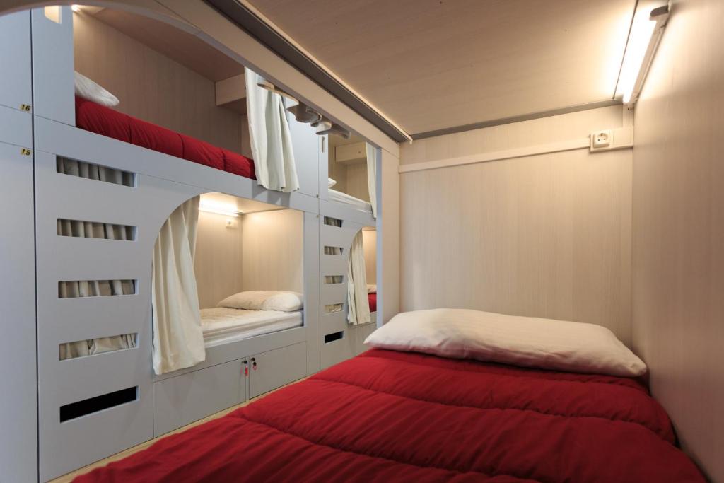 Albergue de Pamplona-Iruñako reserva habitación