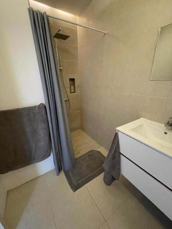 Vannituba majutusasutuses MATATIA LODGE - logement entier avec vue imprenable