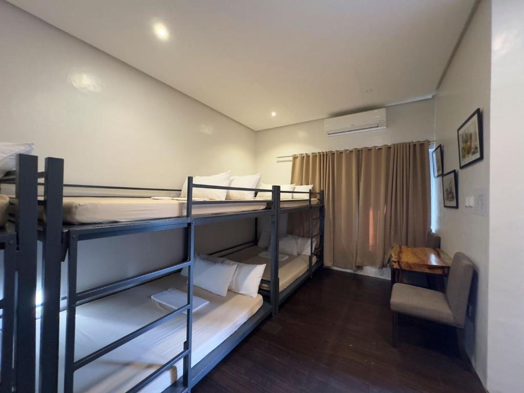 Armando's Garden Resort and Restaurant - Mixed Dormitory Room