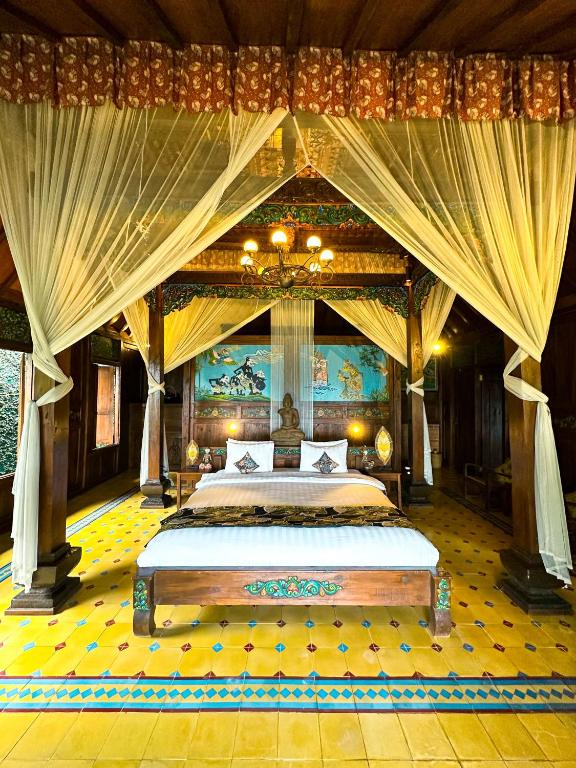 Villa Borobudur Resort - 1