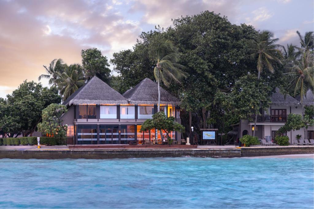 Adaaran Club Rannalhi - All Inclusive - 45 Minutes away from Male by Speedboat photo