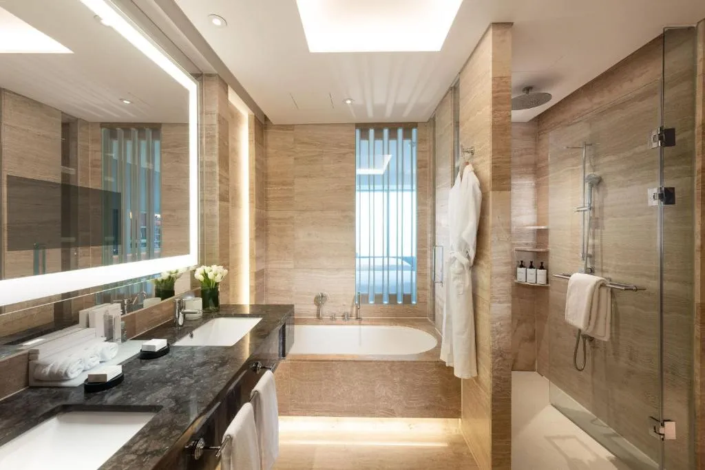 Executive King Room - River View