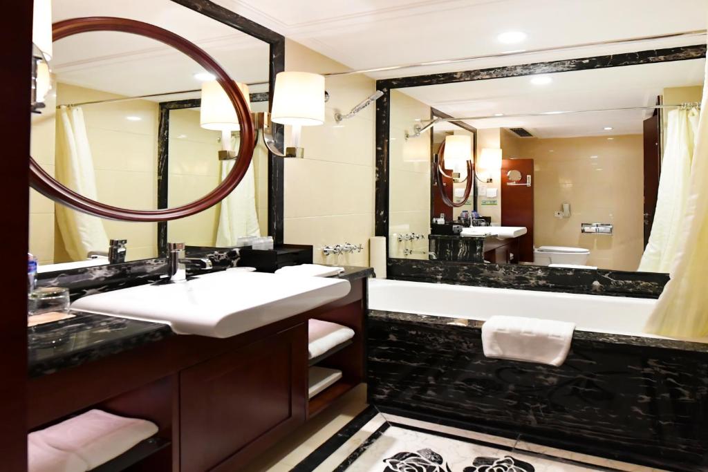 Koupelna v ubytování Central Hotel Shanghai - Nanjing Road
