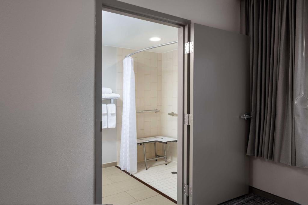 Koupelna v ubytování Hyatt Place Mt. Laurel