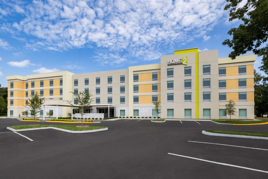 a rendering of an office building with a parking lot at Home2 Suites By Hilton Virginia Beach Princess Anne in Virginia Beach