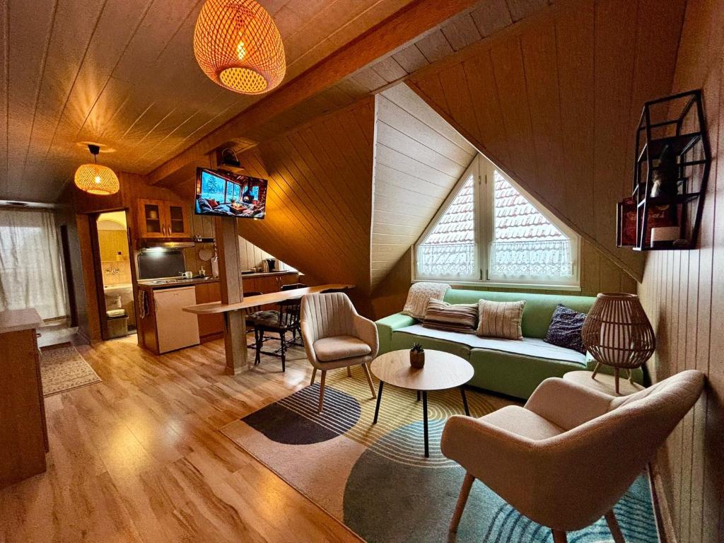 Φωτογραφία από το άλμπουμ του StayHappy Apartments σε Ziar